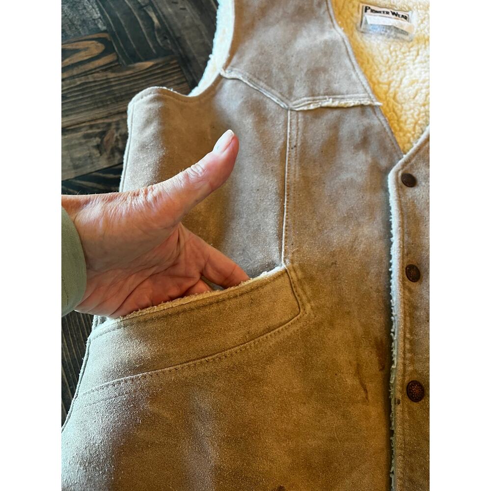 Vintage Suede Sherpa Lined Vest Men 42 Large Western Cowboy Yellowstone USA Flaw - Picture 12 of 12